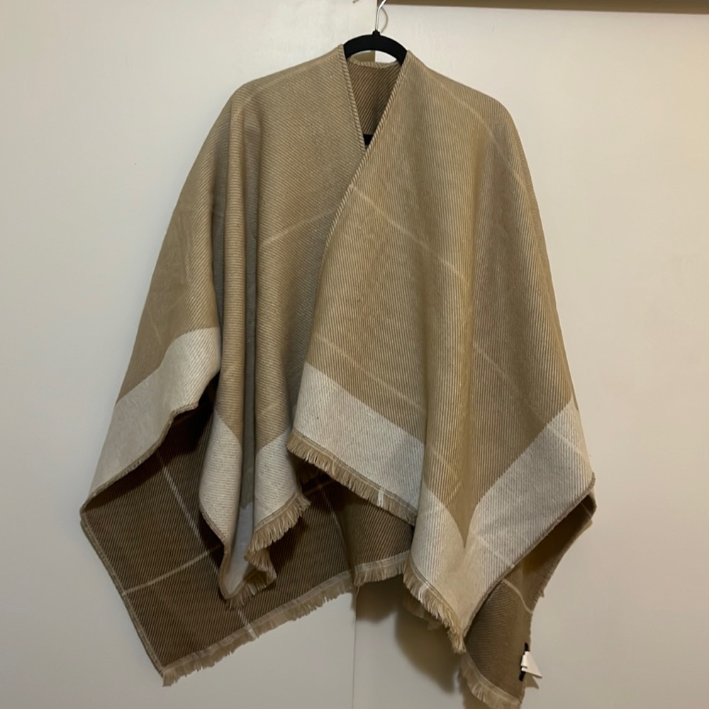 Wool-like Poncho Banana Republic